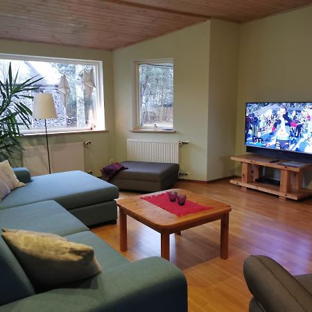 Kaare Guesthouse Viljandi  Extérieur photo