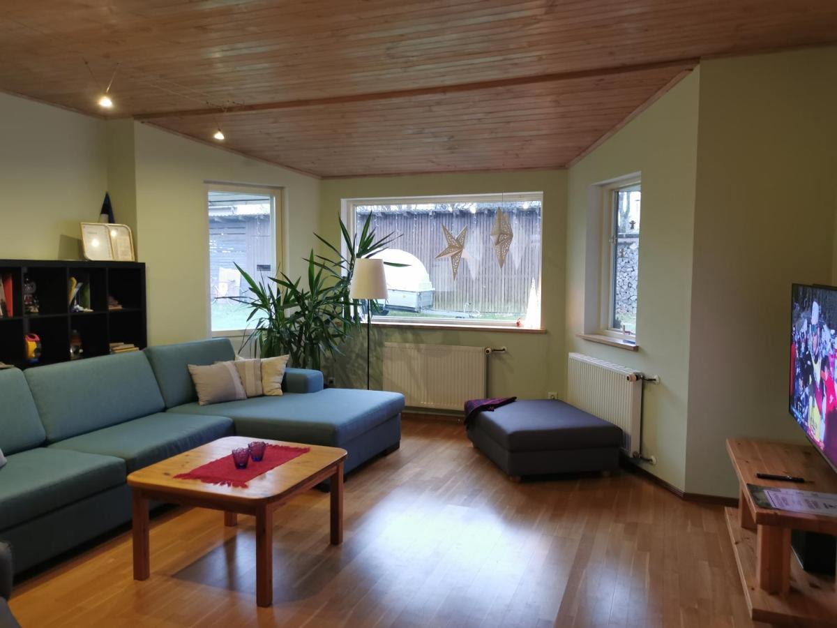 Kaare Guesthouse Viljandi  Extérieur photo