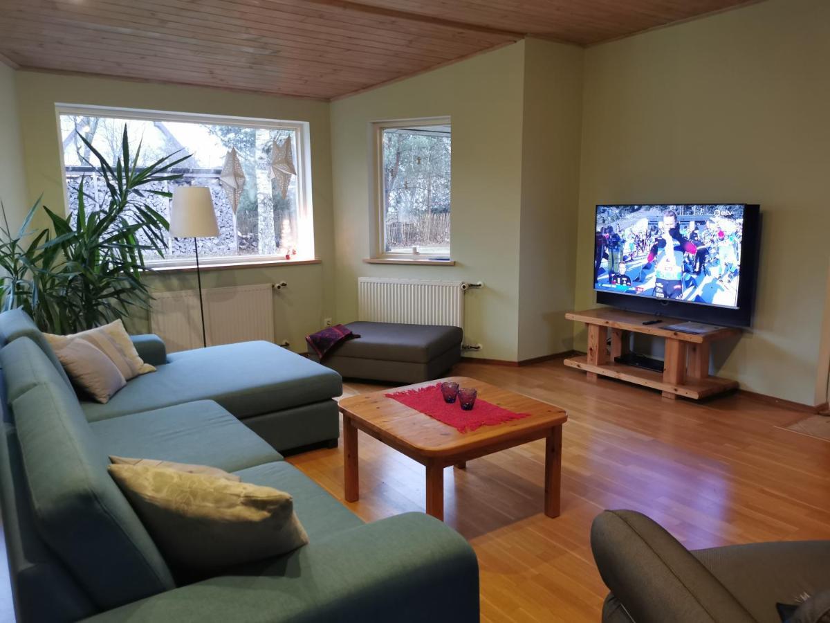 Kaare Guesthouse Viljandi  Extérieur photo