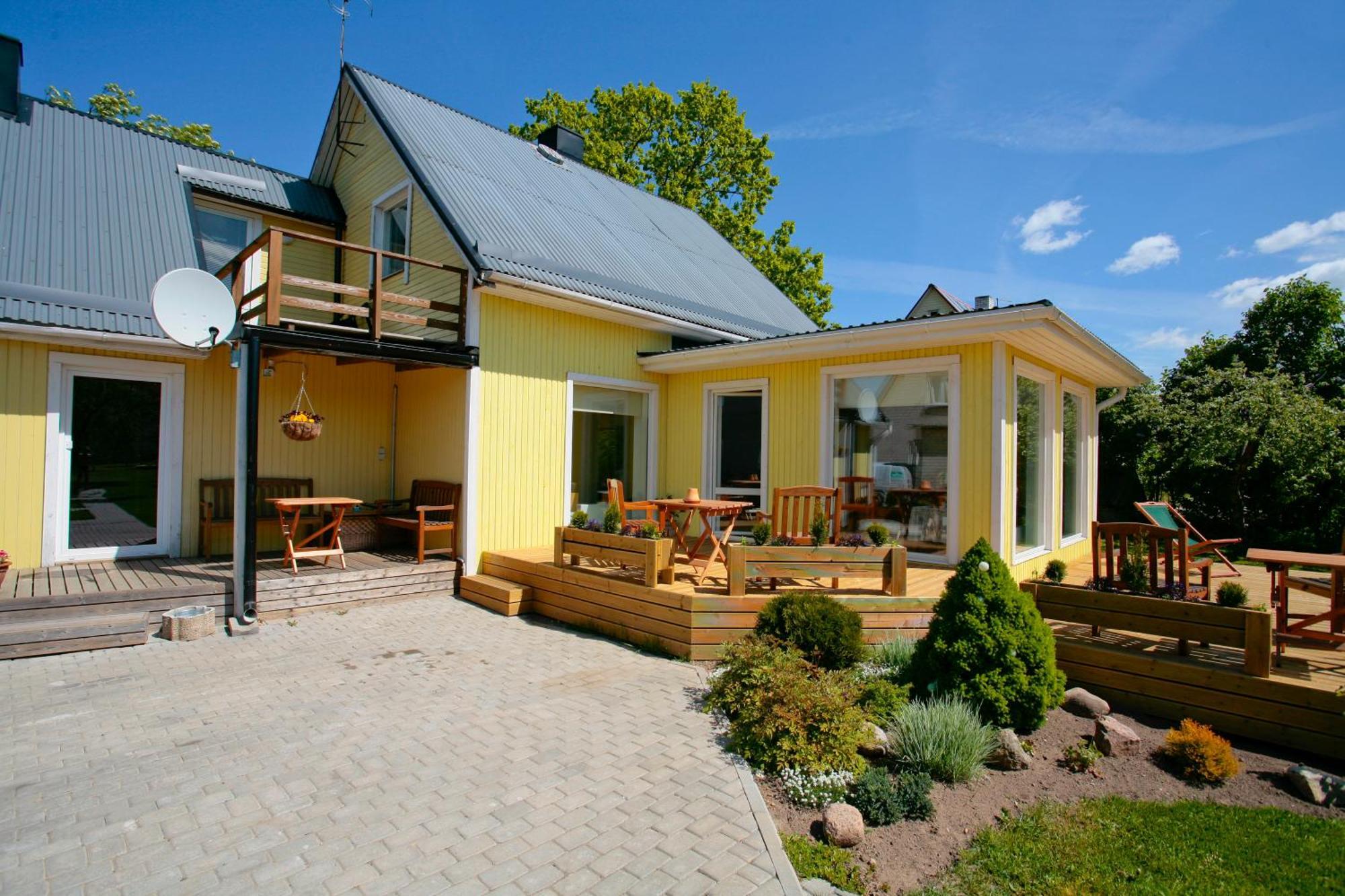 Kaare Guesthouse Viljandi  Extérieur photo